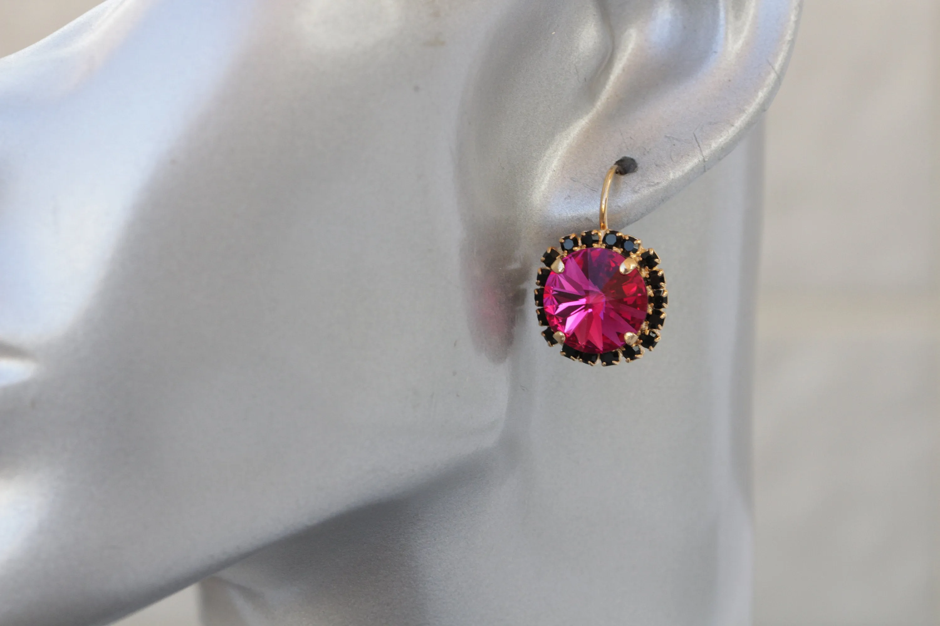 FUCHSIA BLACK EARRINGS