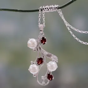 Nature's Gift Garnet Pearl Necklace