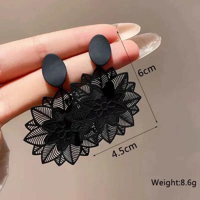 New Asymmetric Women's Black Hanging Earrings Hollow Crystal Drop Earrings Rock Geometric Statement Dangle Earrings aretes