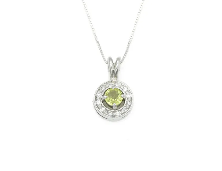 Peridot Necklace - Dainty Natural Peridot Necklace - Green Vintage Pendant