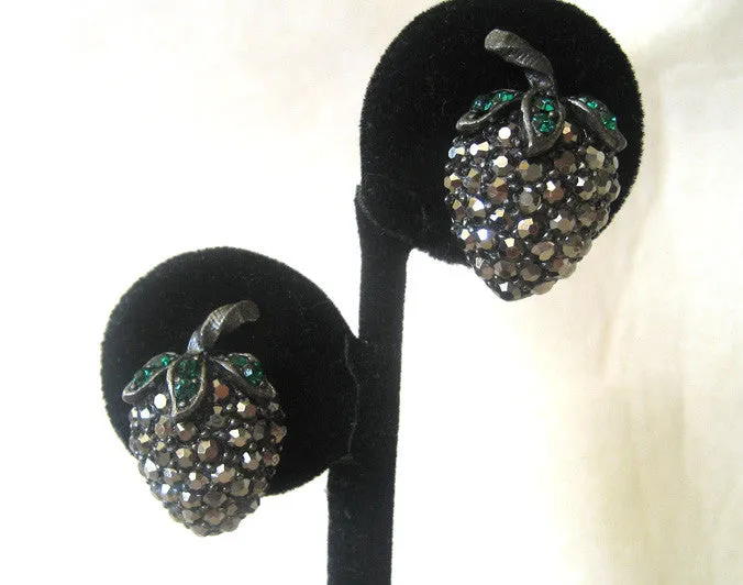 Weiss Silvertone Marcasite and Green Rhinestone Berry Demi Parure :Brooch/Pin/Earrings