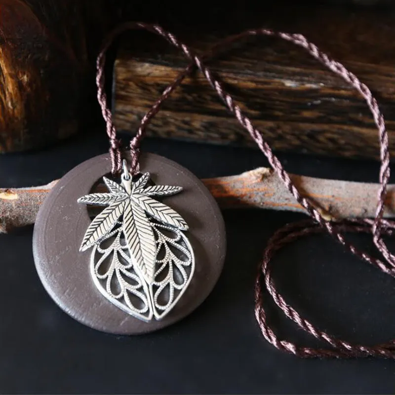 WEIYU New Casual Fashion Handmade Collar Round Wood Retro Vintage Alloy Hollow Flower Leaf Pendants Necklace Women Men Jewelry